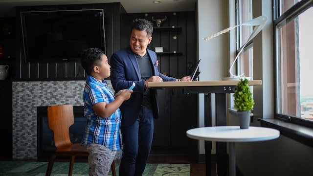 Part 3: Quick Tips on How To Use Your Desk Like A Pro - Lazy Maisons®