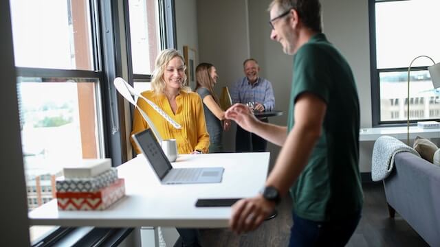 Why Companies Should Invest in Adjustable Desks - Lazy Maisons®