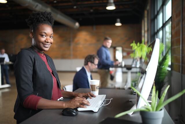 Standing Desks in AU Workplace – Lazy Maisons®